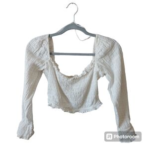 *Le Rumi Smocked White Puffed Long Sleeve Cropped Top Size Small Boho Bridgerton